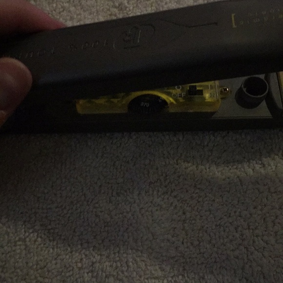 T3 tourmaline straightener - Picture 3 of 3